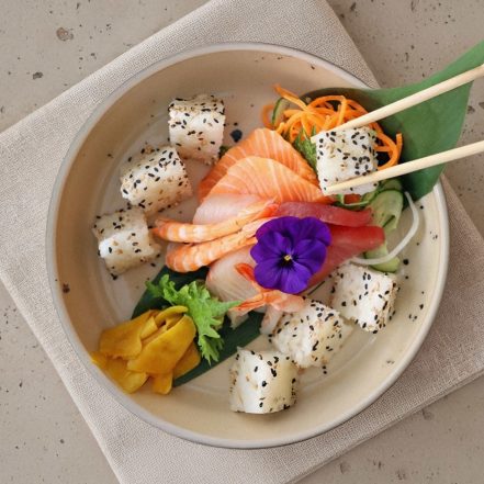 Barfüsser Mittagsmenu Sashimi mit Reis