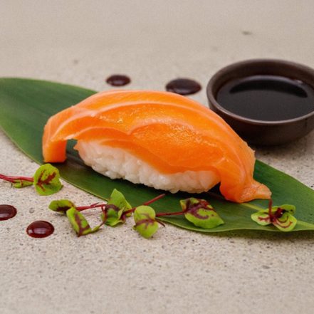 Barfüsser Lachs Nigiri